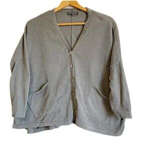 Barefoot Dreams Boxy Cardigan Sweater Medium CozyChic Gray Button Up Oversized
